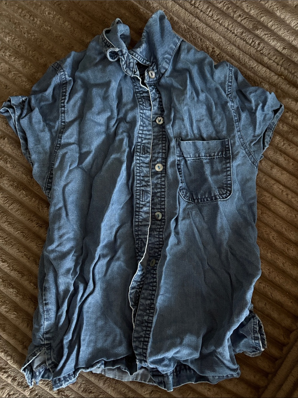 Men's Blue Short-Sleeve Button-Up Shirt